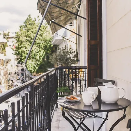 Neoclassical Near Acropolis - Livingstone Crystal * Athen