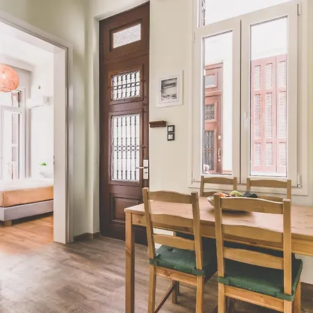 Apartment Neoclassical Near Acropolis - Livingstone Crystal Athen